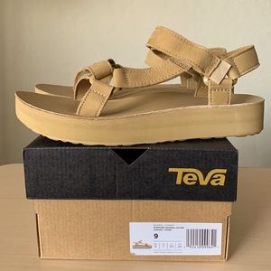 Teva Midform Leather Sandal, Size 9